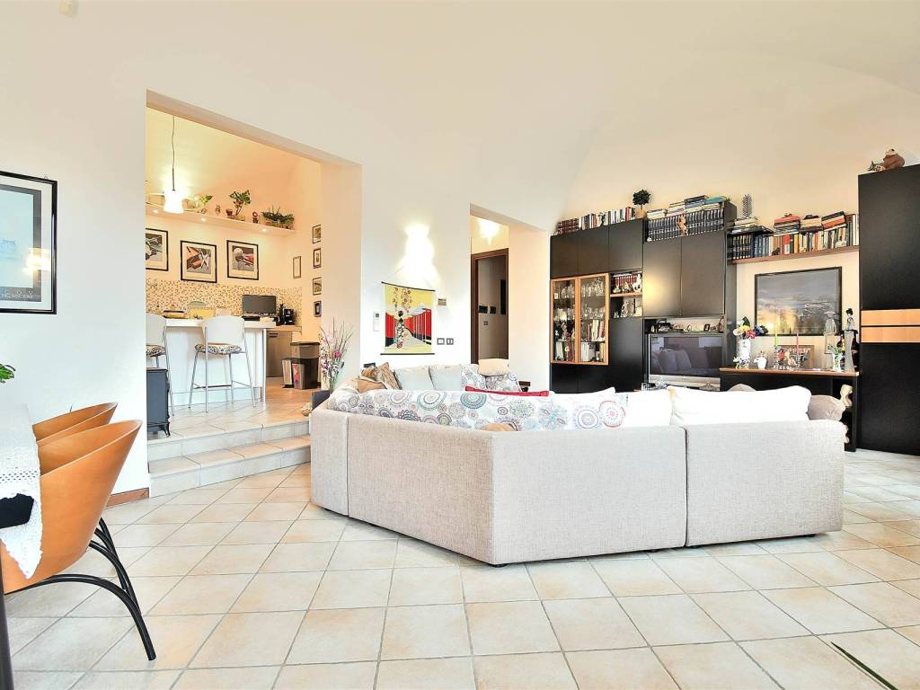 appartamento in vendita a Colle di Val d'Elsa