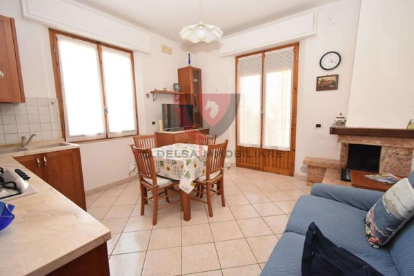 casa indipendente in vendita a Colle di Val d'Elsa