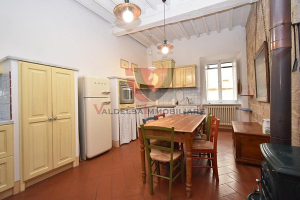 appartamento in vendita a Colle di Val d'Elsa