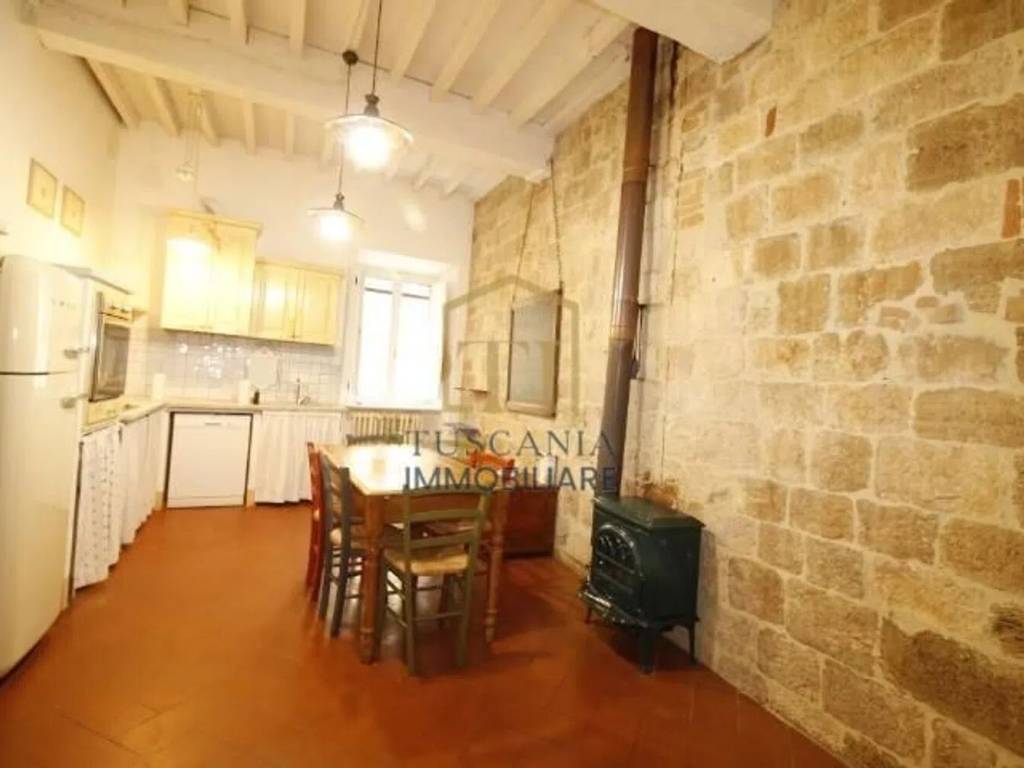 appartamento in vendita a Colle di Val d'Elsa