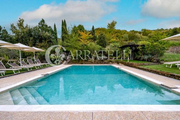casa indipendente in vendita a Colle di Val d'Elsa