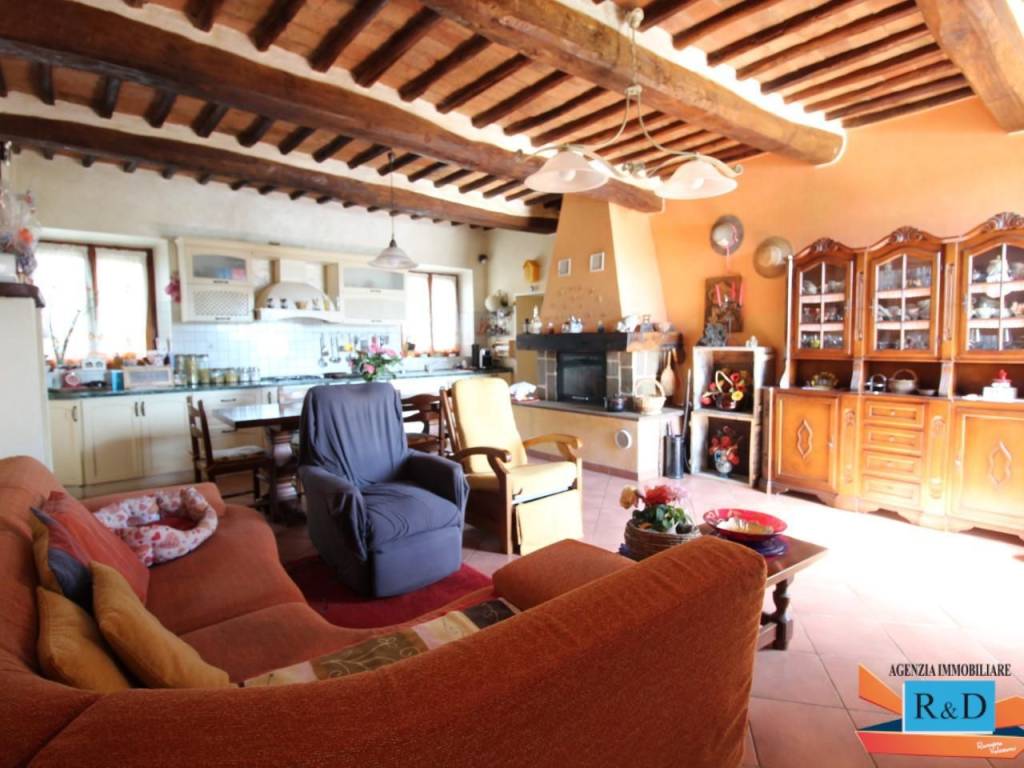 casa indipendente in vendita a Colle di Val d'Elsa in zona Selvamaggio