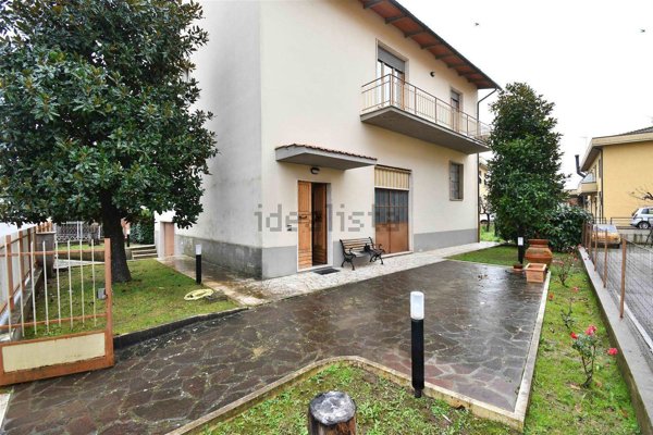 appartamento in vendita a Colle di Val d'Elsa in zona Selvamaggio