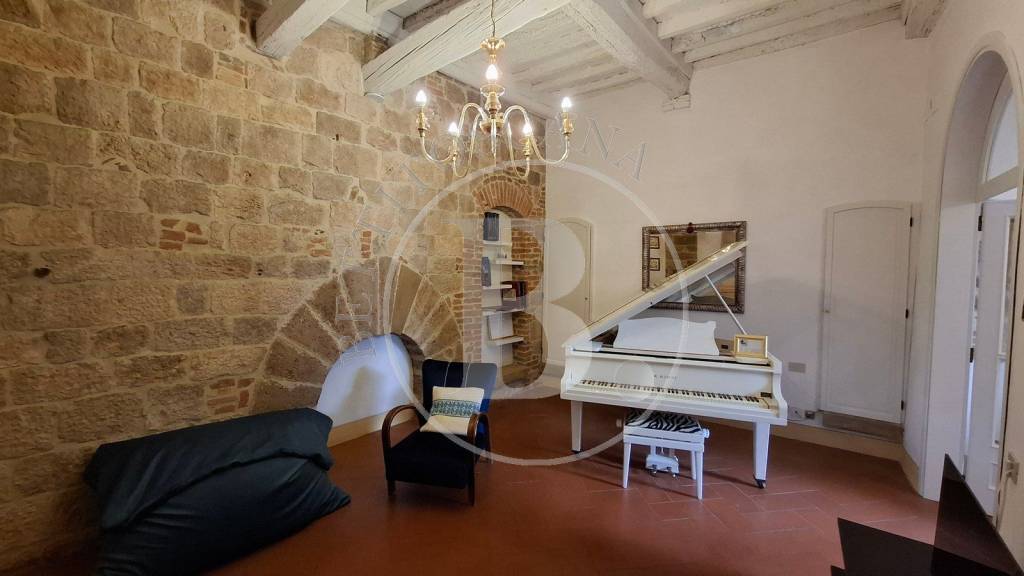 appartamento in vendita a Colle di Val d'Elsa