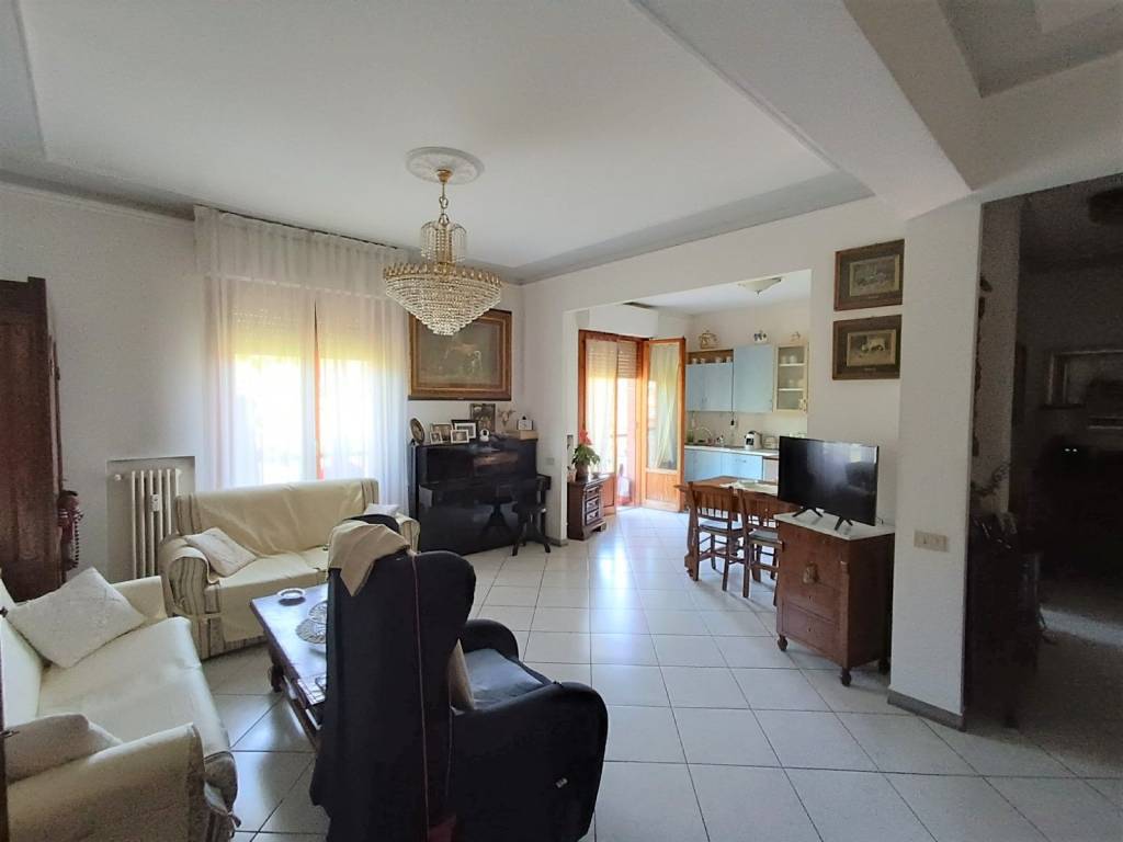 appartamento in vendita a Colle di Val d'Elsa