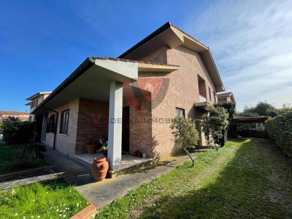 casa indipendente in vendita a Colle di Val d'Elsa in zona Selvamaggio