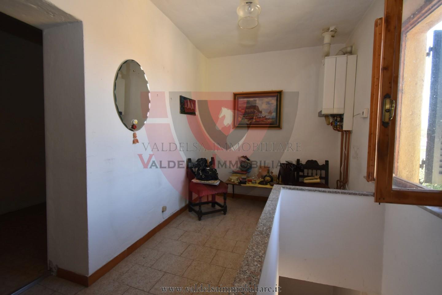 appartamento in vendita a Colle di Val d'Elsa in zona Selvamaggio