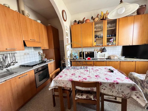 casa indipendente in vendita a Colle di Val d'Elsa