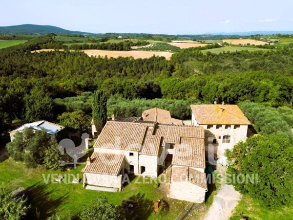 casa indipendente in vendita a Colle di Val d'Elsa