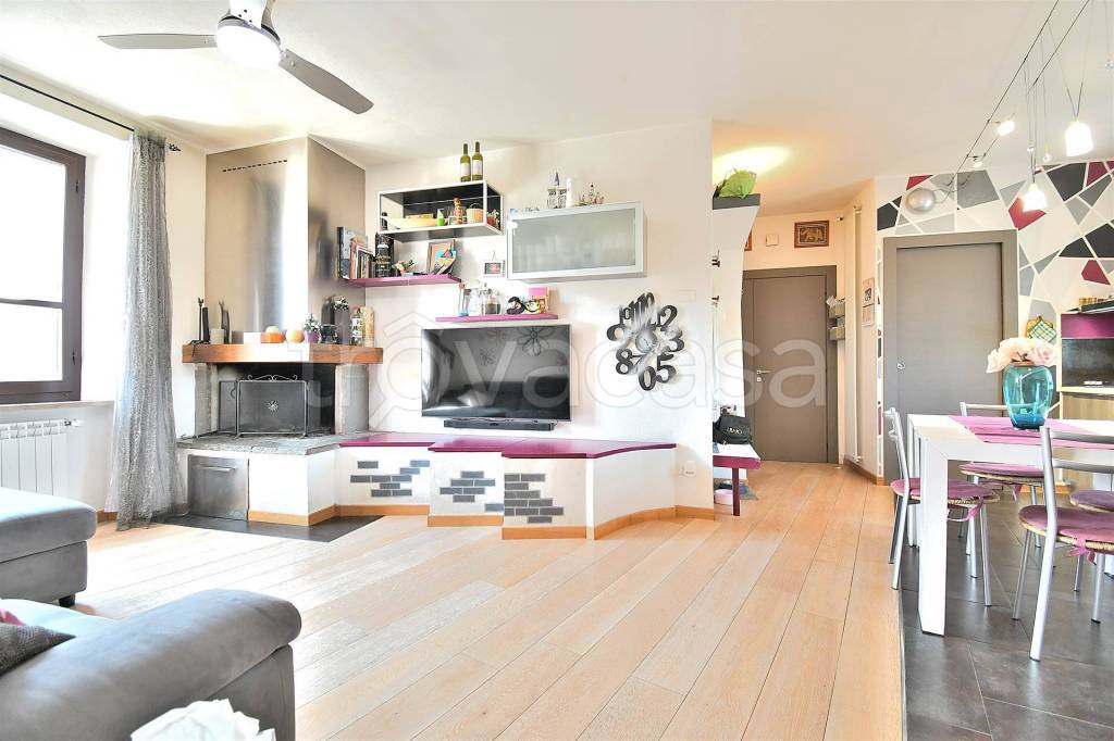 appartamento in vendita a Colle di Val d'Elsa