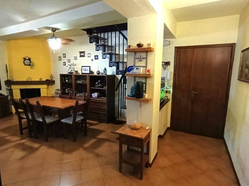 appartamento in vendita a Colle di Val d'Elsa