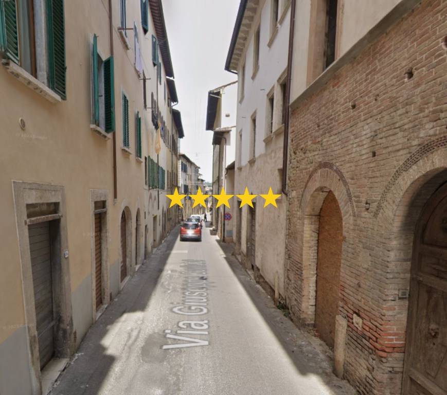 appartamento in vendita a Colle di Val d'Elsa