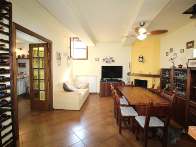appartamento in vendita a Colle di Val d'Elsa