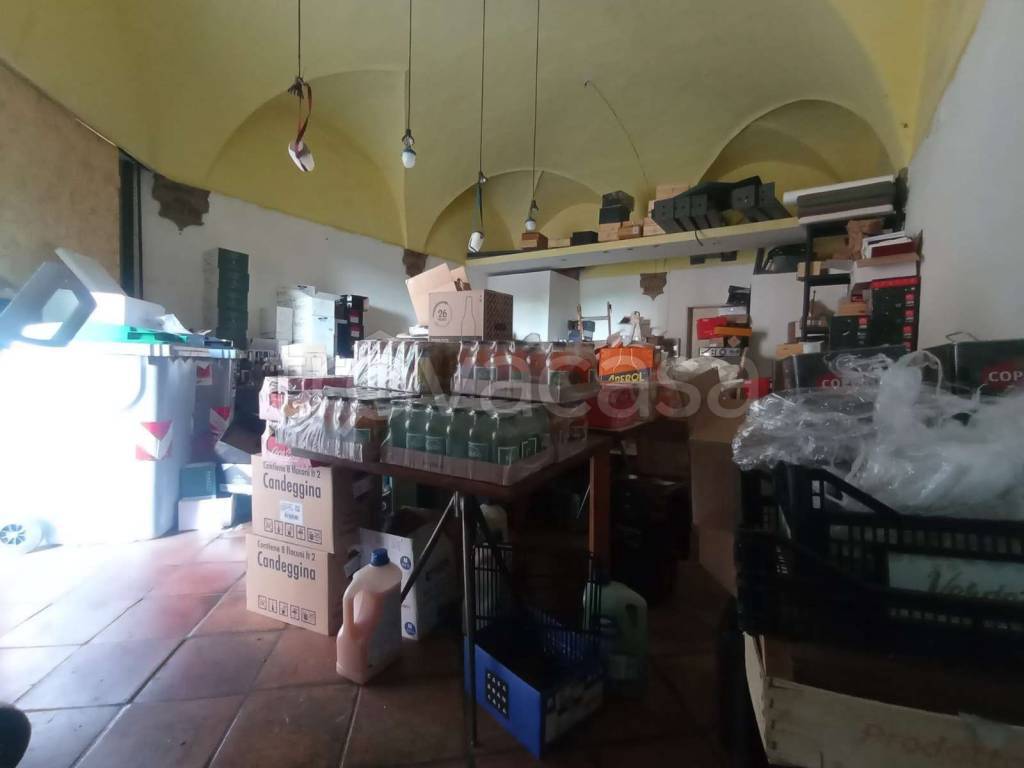 negozio in vendita a Colle di Val d'Elsa