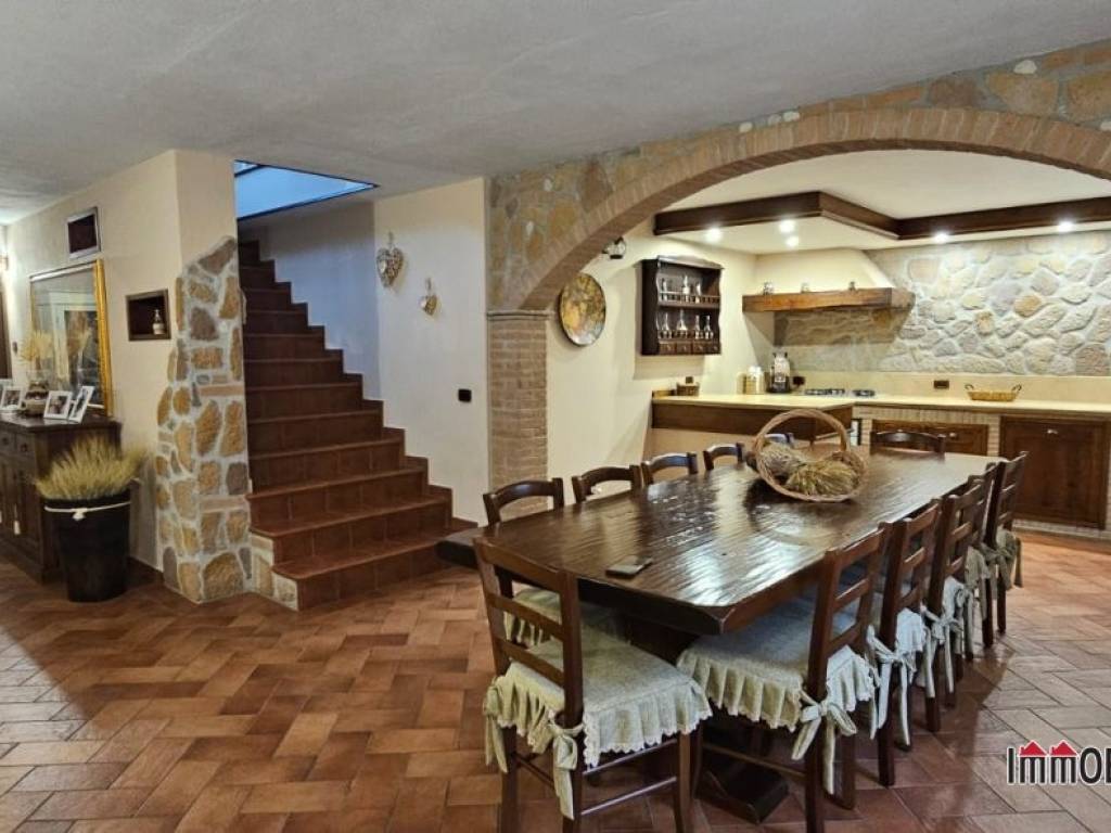 appartamento in vendita a Colle di Val d'Elsa