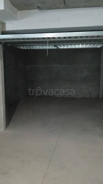locale di sgombero in vendita a Colle di Val d'Elsa