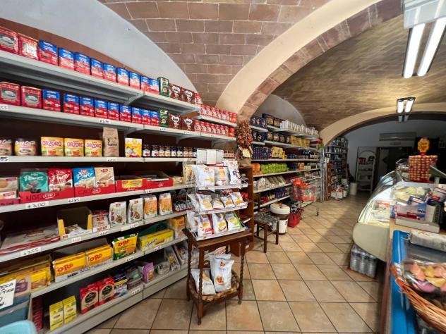 negozio in vendita a Colle di Val d'Elsa in zona Selvamaggio