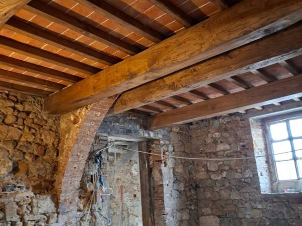 casa indipendente in vendita a Colle di Val d'Elsa