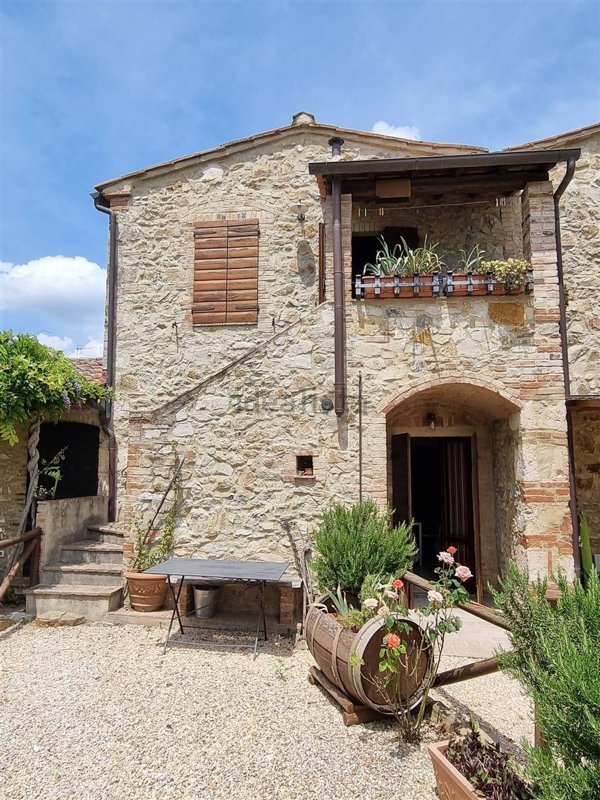 appartamento in vendita a Colle di Val d'Elsa