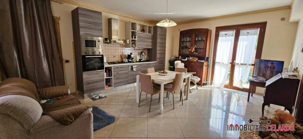 appartamento in vendita a Colle di Val d'Elsa