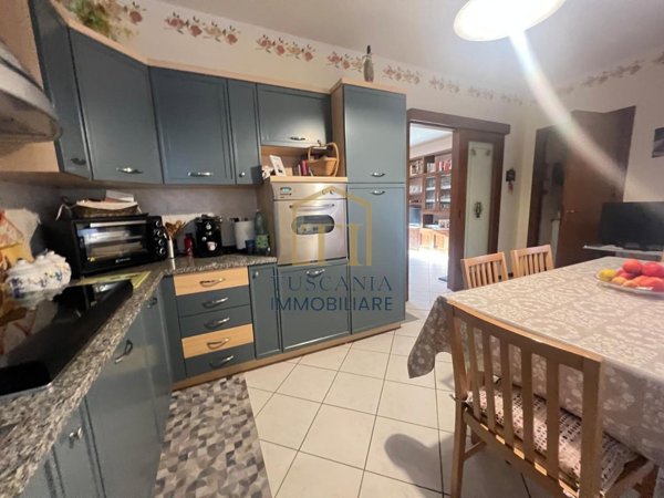 appartamento in vendita a Colle di Val d'Elsa