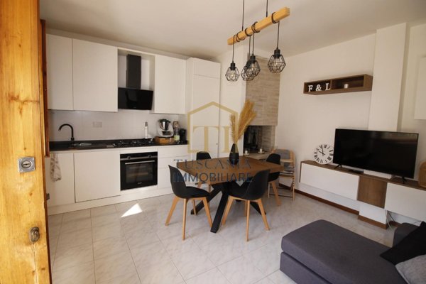 appartamento in vendita a Colle di Val d'Elsa