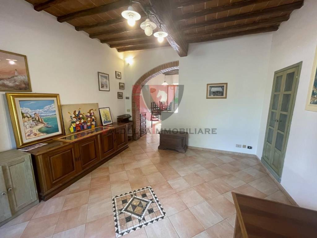 casa indipendente in vendita a Colle di Val d'Elsa