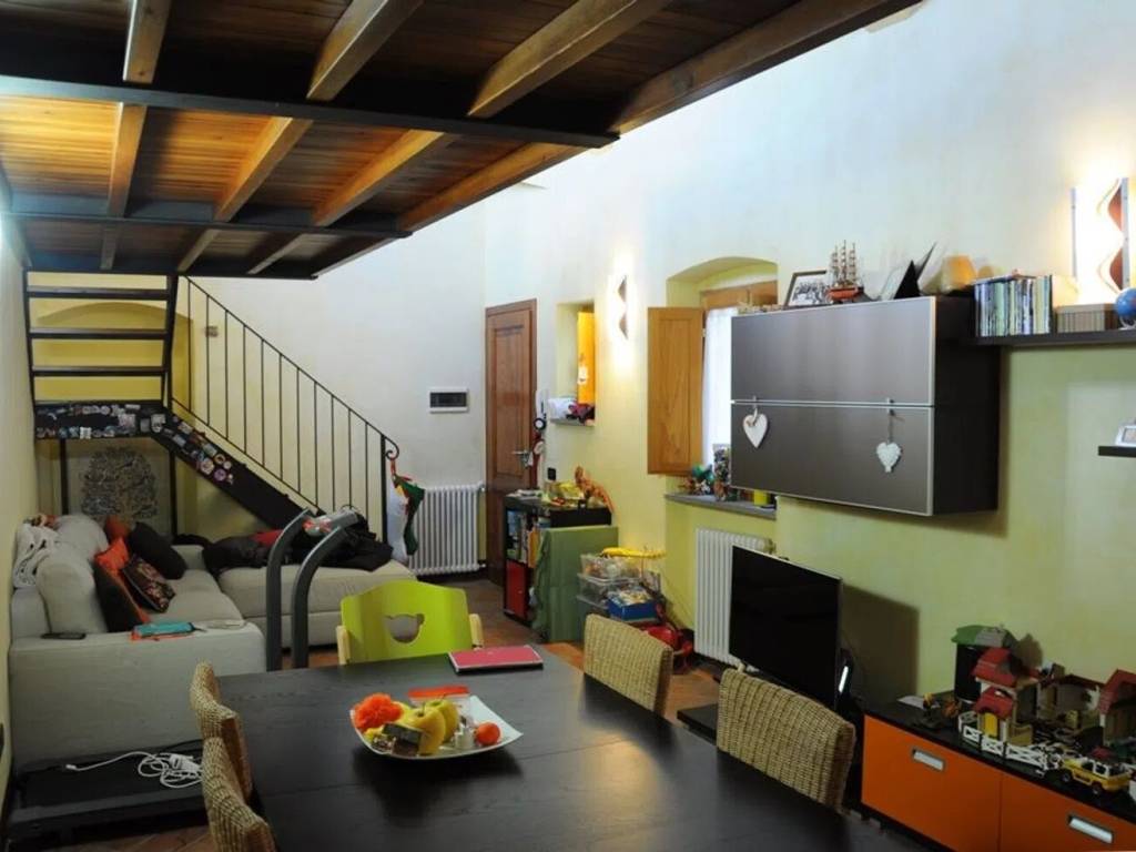 appartamento in vendita a Colle di Val d'Elsa