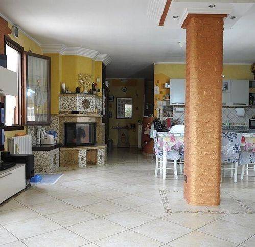 appartamento in vendita a Colle di Val d'Elsa