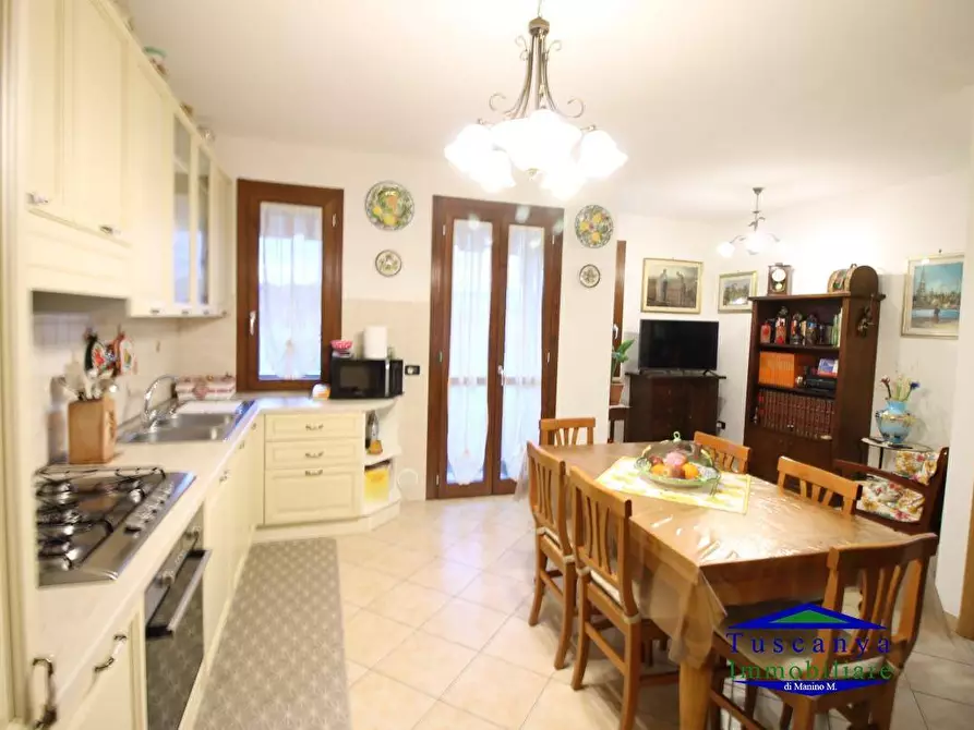 appartamento in vendita a Colle di Val d'Elsa