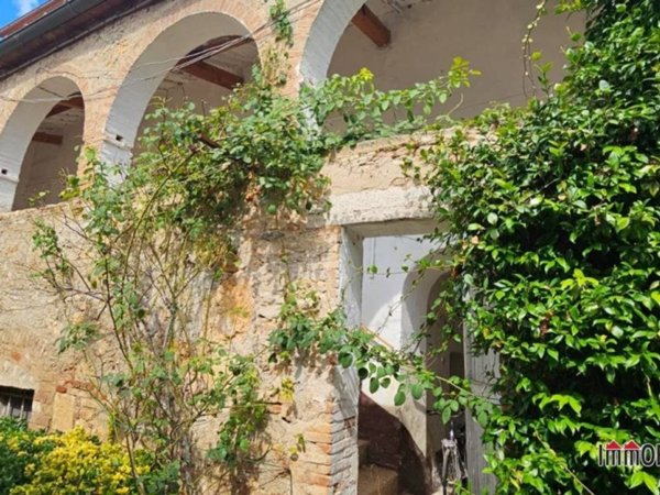 appartamento in vendita a Colle di Val d'Elsa