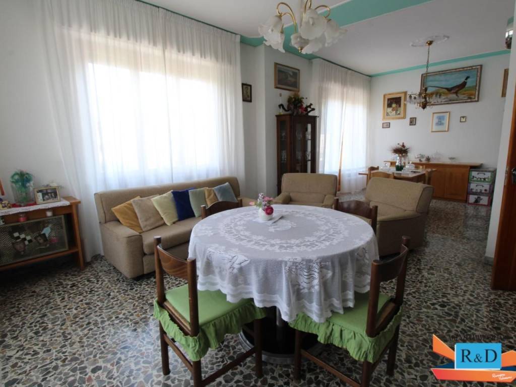 appartamento in vendita a Colle di Val d'Elsa