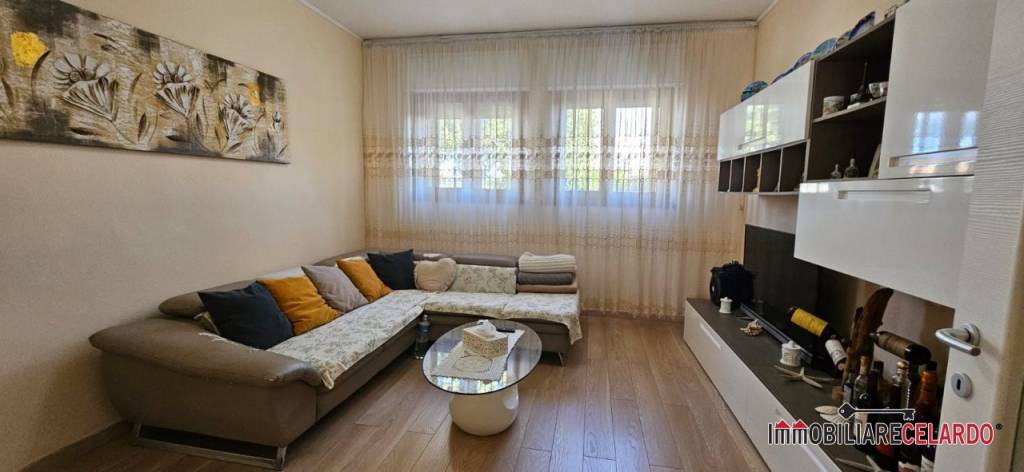 appartamento in vendita a Colle di Val d'Elsa