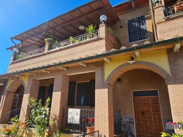 appartamento in vendita a Colle di Val d'Elsa in zona Le grazie