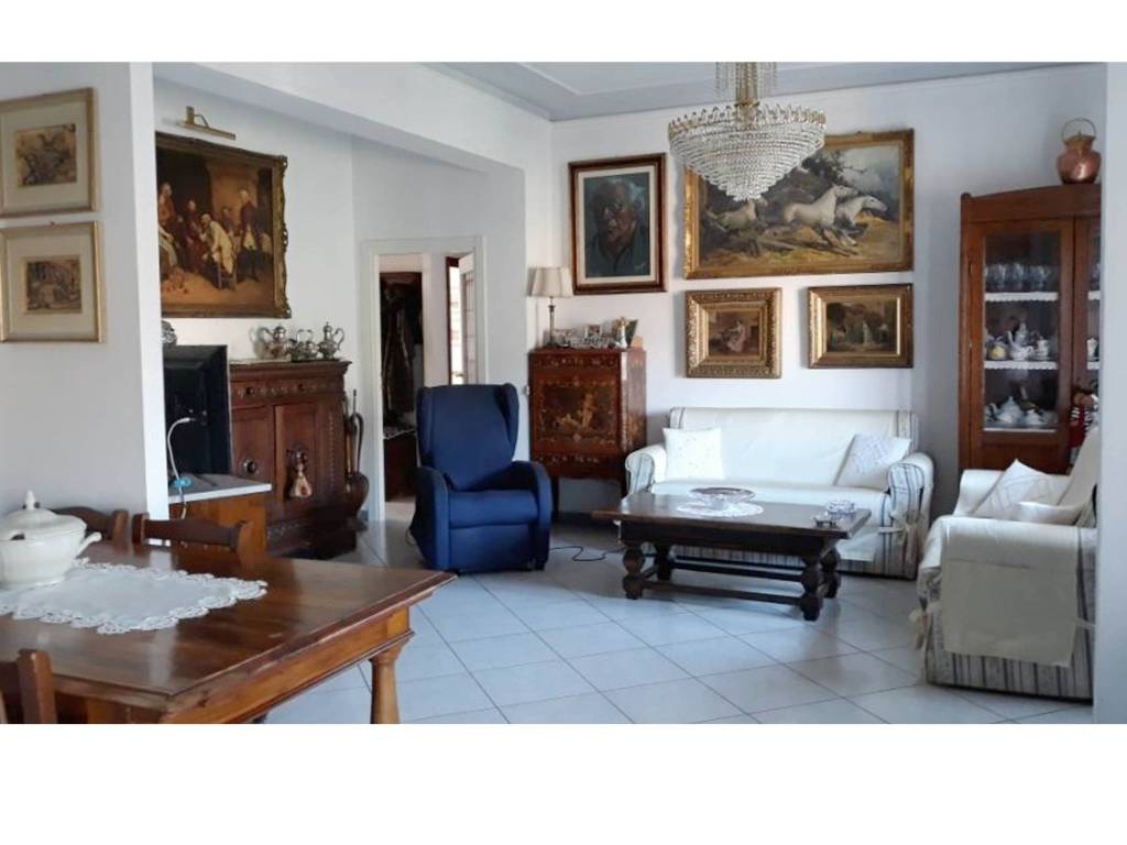 appartamento in vendita a Colle di Val d'Elsa