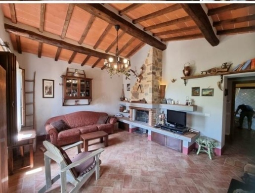 appartamento in vendita a Colle di Val d'Elsa in zona Boscona