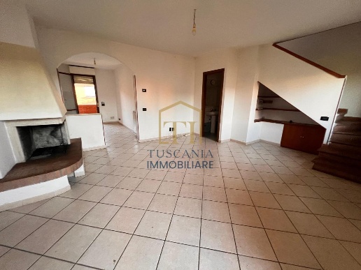 appartamento in vendita a Colle di Val d'Elsa