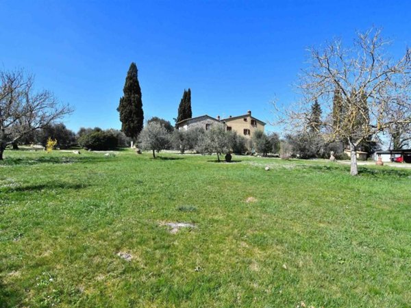 appartamento in vendita a Colle di Val d'Elsa in zona Le grazie