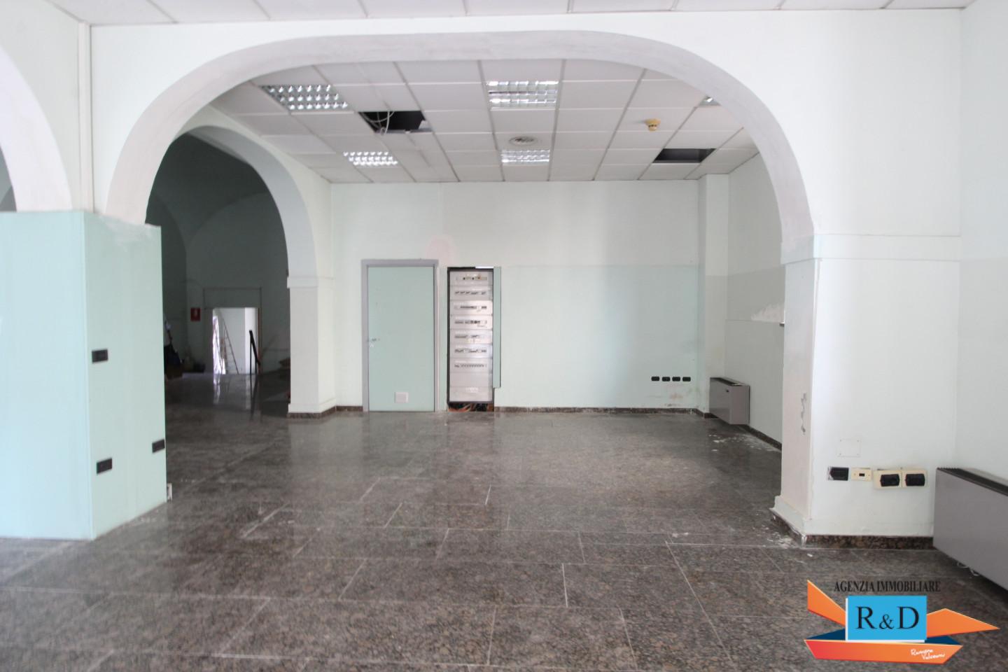 ufficio in vendita a Colle di Val d'Elsa