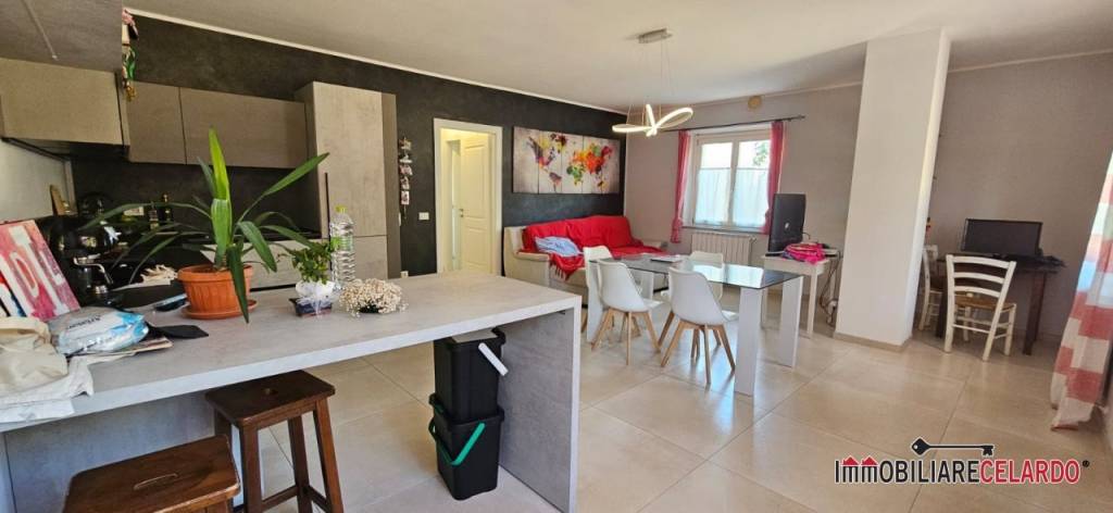 appartamento in vendita a Colle di Val d'Elsa