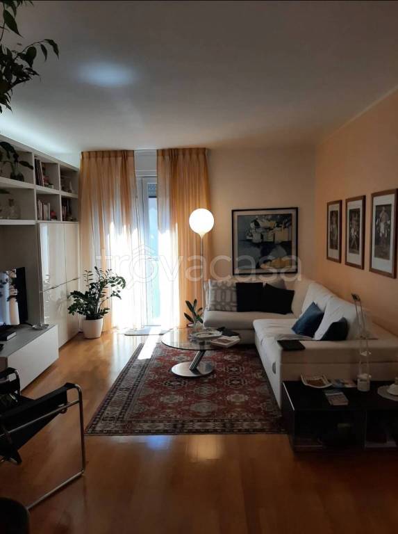 appartamento in vendita a Colle di Val d'Elsa