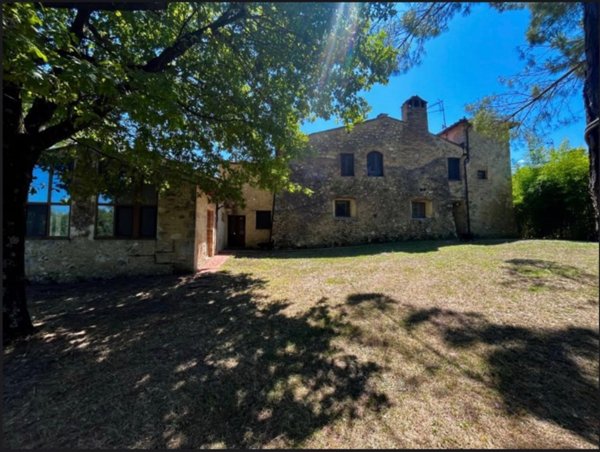casa indipendente in vendita a Colle di Val d'Elsa
