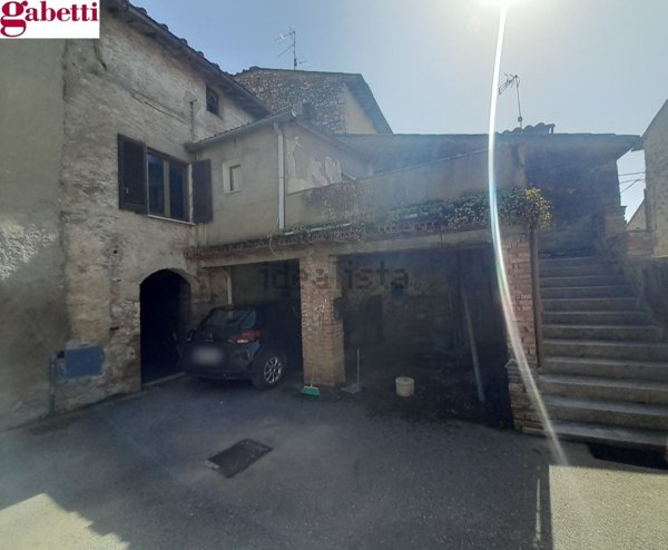 casa semindipendente in vendita a Colle di Val d'Elsa