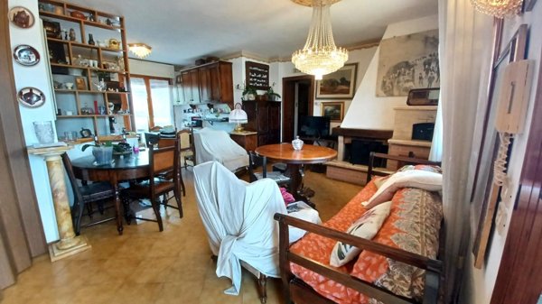 appartamento in vendita a Colle di Val d'Elsa