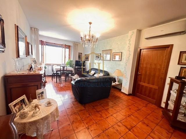 appartamento in vendita a Colle di Val d'Elsa