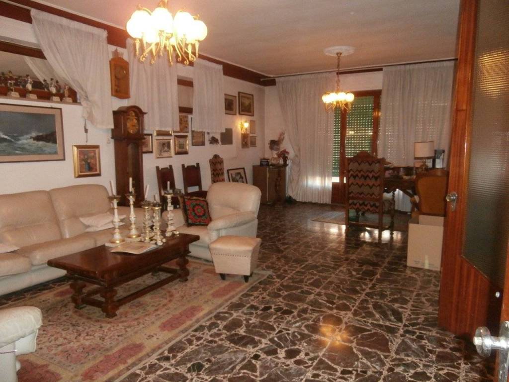 appartamento in vendita a Colle di Val d'Elsa