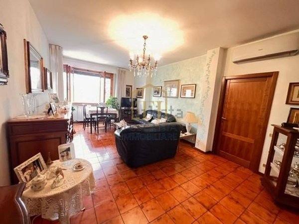 appartamento in vendita a Colle di Val d'Elsa