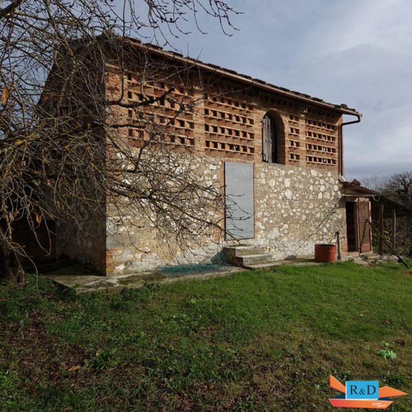 casa indipendente in vendita a Colle di Val d'Elsa in zona Le grazie