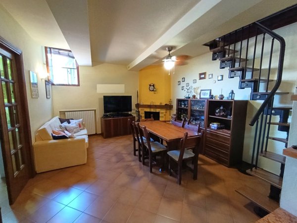 appartamento in vendita a Colle di Val d'Elsa