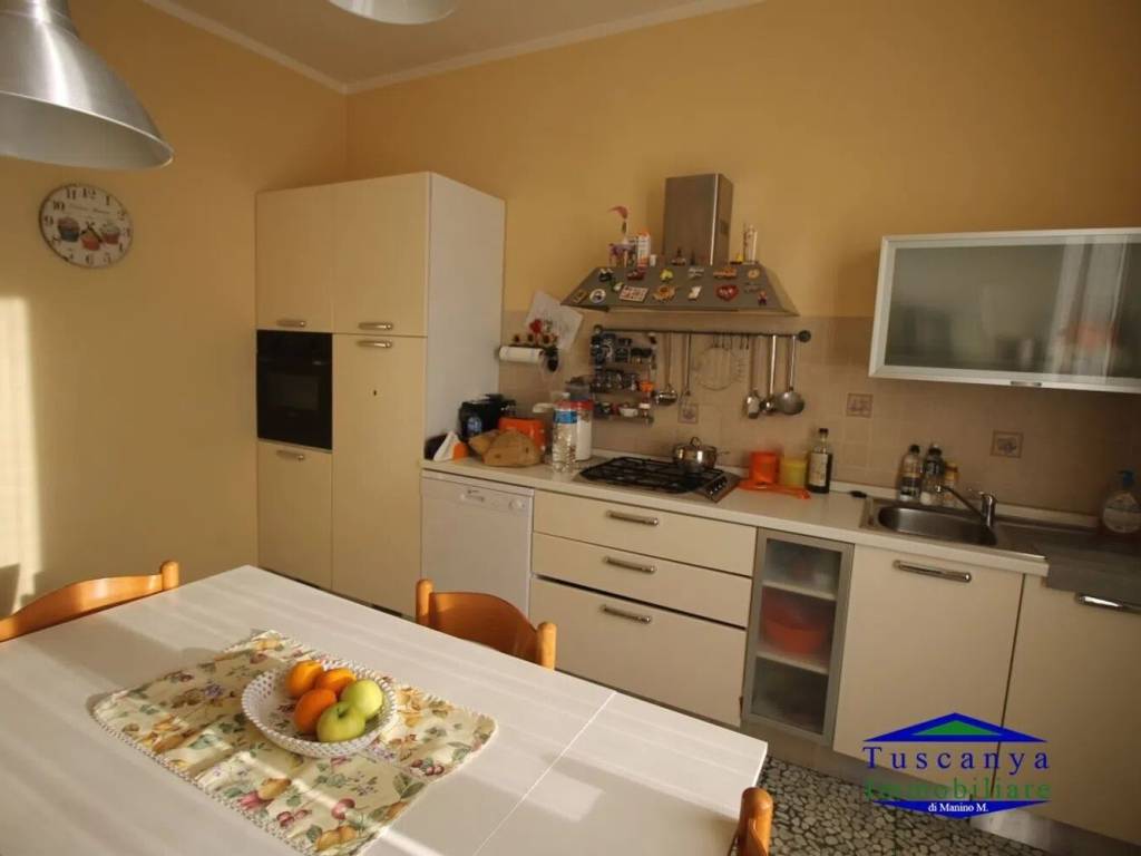 appartamento in vendita a Colle di Val d'Elsa